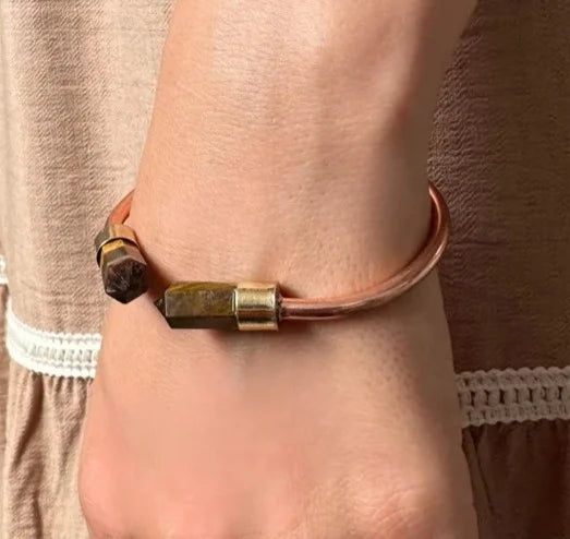 Brazalete escudo de poder