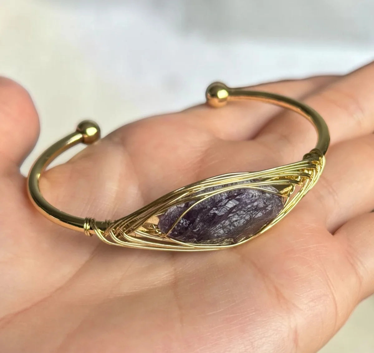 Brazalete ojo de luz